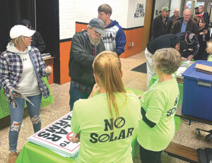 Residents voice concerns to solar officials