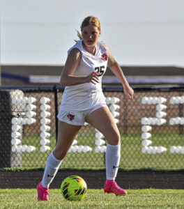 NU soccer squad ties with  Bellefontaine and London